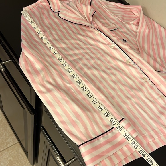VICTORIA'S SECRET Glazed Satin Long Pajama Set, pink and white, black trim, sz M - Picture 10 of 13